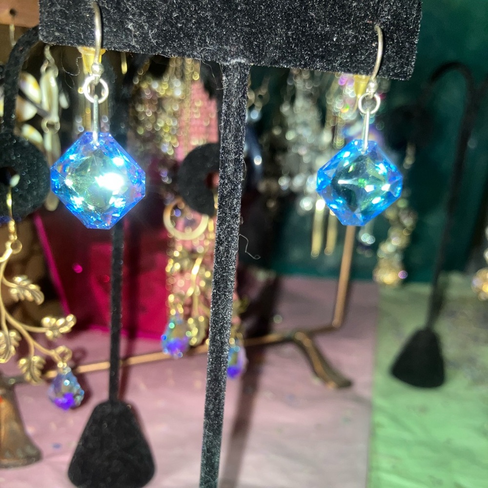 Swarovski Crystal Blue AB Silver Drop Elegant Earrings - Picture 2 of 7